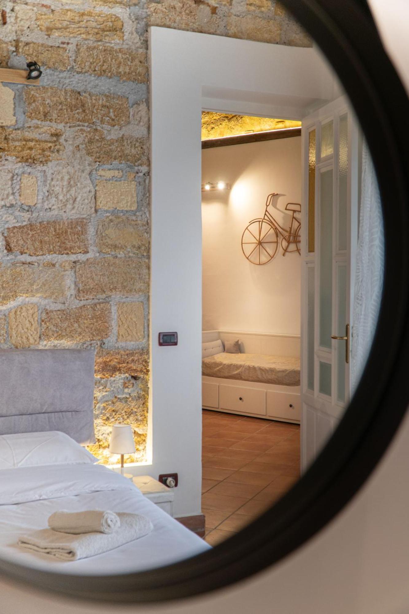 Il Cocchiere Cozy In Via Roma Palermo